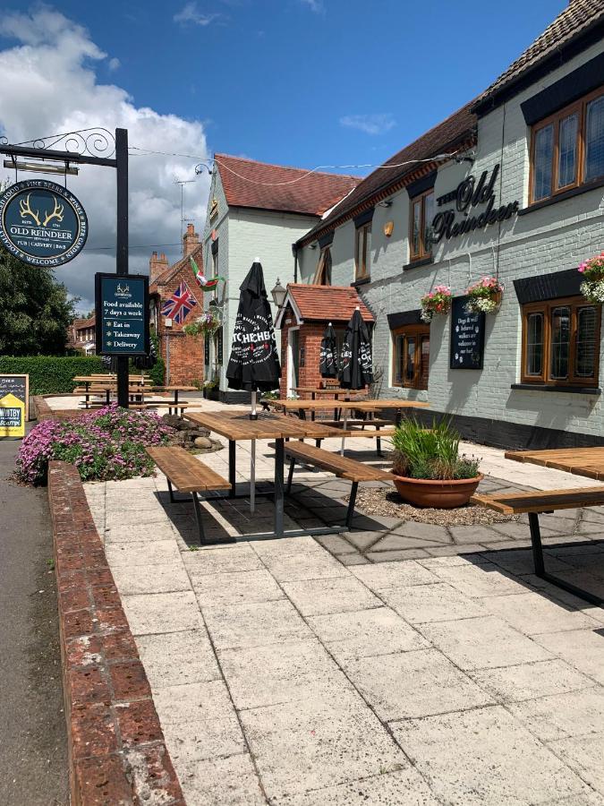 Old Reindeer At Edingley Hotel Farnsfield Exterior photo