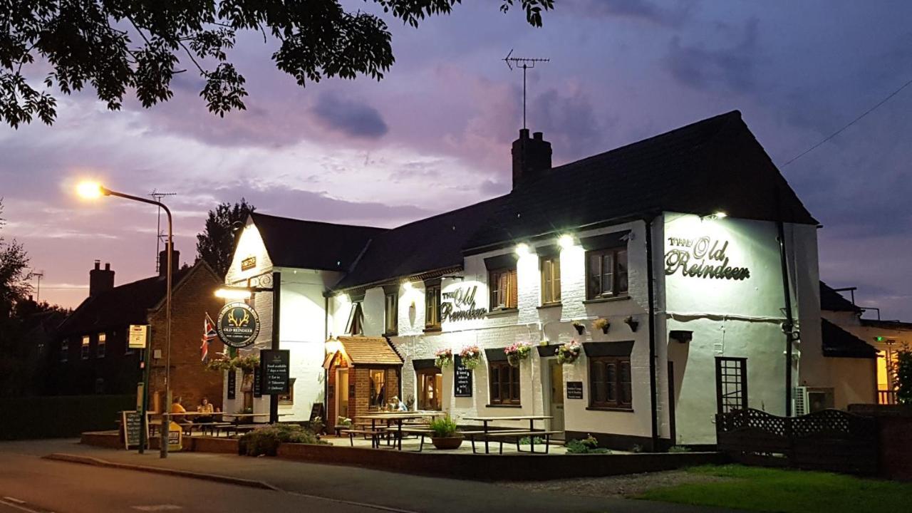 Old Reindeer At Edingley Hotel Farnsfield Exterior photo